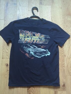 American Classics. 'Back To The Future' in Navy TShirt. Size XS.